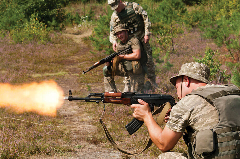 Observer Coach Trainers from the Yavoriv Combat Training Center, along with mentors from the 45th Infantry Brigade Combat Team, lead a live fire training exercise for soldiers from the 1st Battalion, 95th Separate Airmobile Brigade during the battalion’s rotation through the Yavoriv CTC. Oklahoma Army National Guard, photo by SSG Eric McDonough