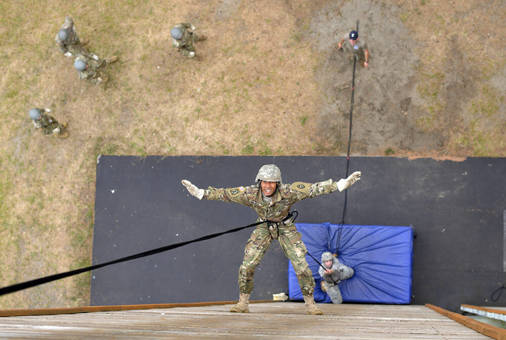 Oregon Rappel Master Course Promotes Safety and Readiness